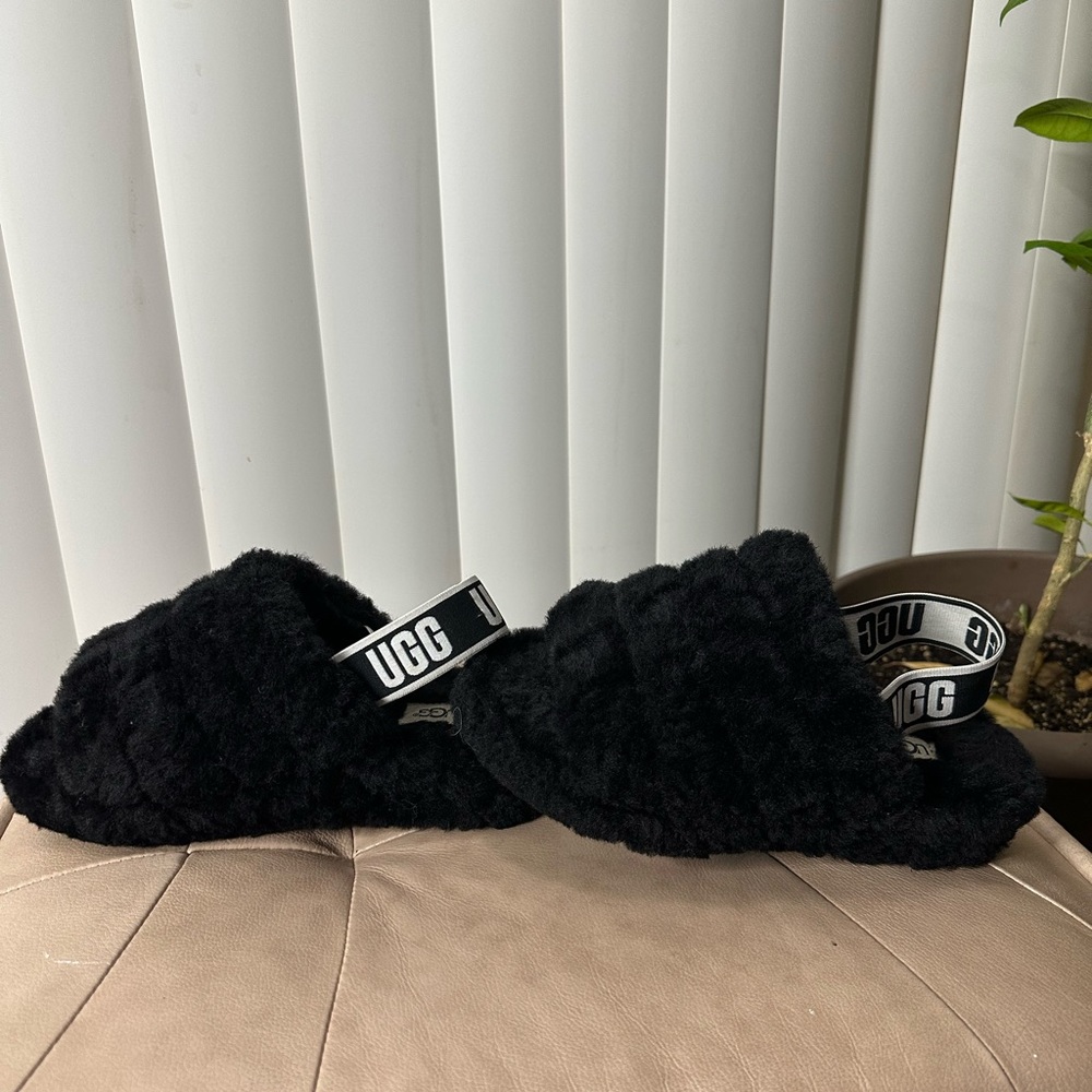 UGG Fluff Yeah slide flat sandals in black - Picture 4 of 6